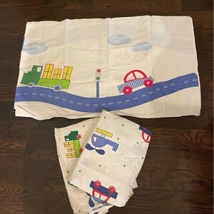 Whisper soft mills, twin children’s sheets. Fitted flat and pillowcase.